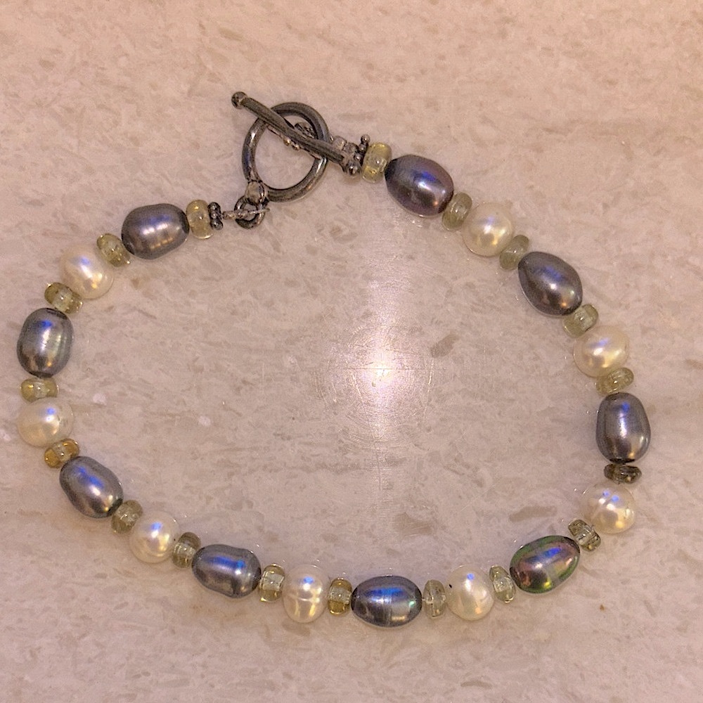 Fresh water Pearl Gray white Bead Bracelet jewelry silver tone coastal grandma